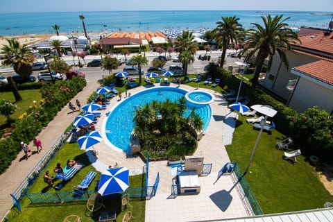 Pool view, Swimming pool