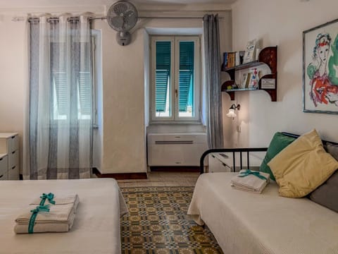 Seating area, Bedroom