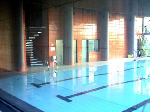 Swimming pool, Swimming pool