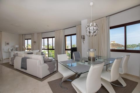 Living room, Dining area, Sea view