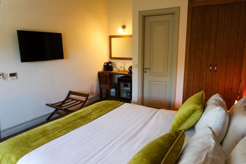 TV and multimedia, Garden view