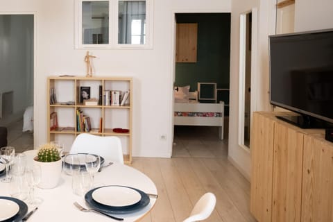 ColorPop - Netflix Wifi Tout équipé - Appart Pézenas Centre Appartement in Pézenas