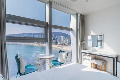 Bedroom, Sea view