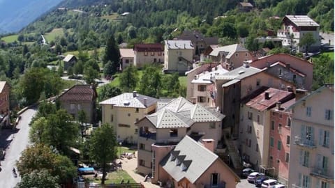 2 pièces centre village Appartement in Saint-Étienne-de-Tinée