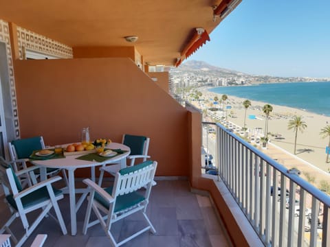 Spacious beach flat in Fuengirola - Los Boliches Apartment in Fuengirola