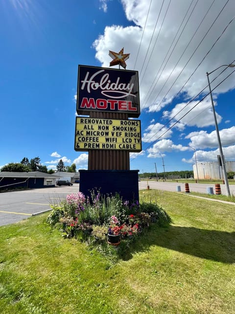 Holiday Motel Motel in Sault Ste Marie