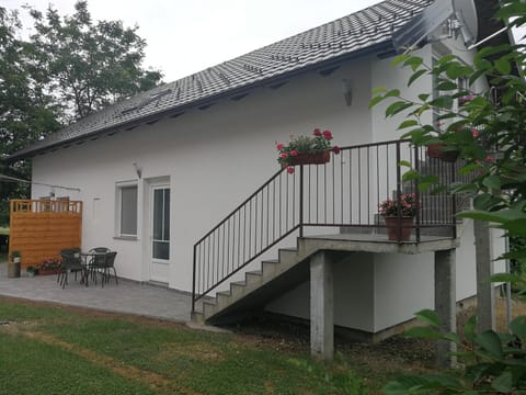 New apartment near Plitvice lakes Condo in Plitvice Lakes Park