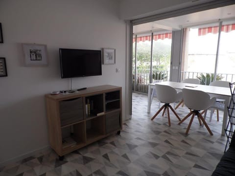 Appartement Marseillan-Plage, 3 pièces, 4 personnes - FR-1-326-669 Apartment in Marseillan