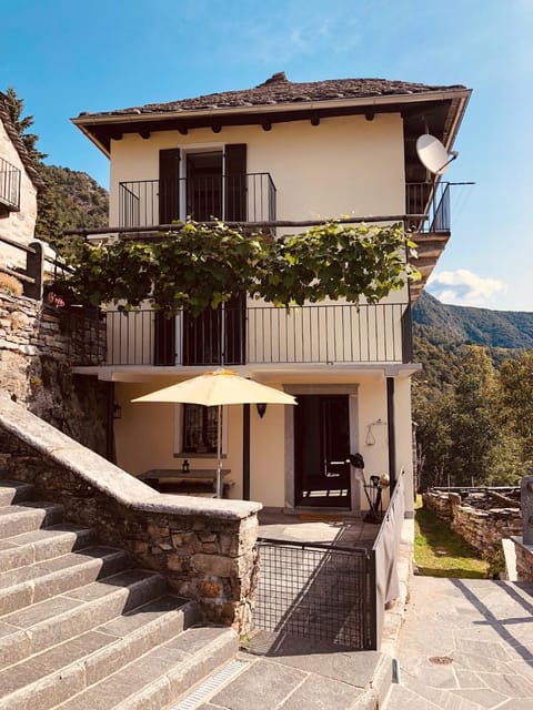 Casa Ruscada House in Canton of Ticino