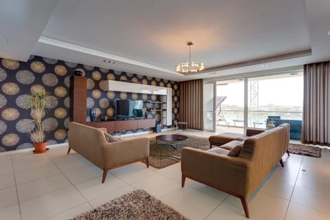 Contemporary, Luxury Apartment with Valletta and Harbour Views Eigentumswohnung in Sliema