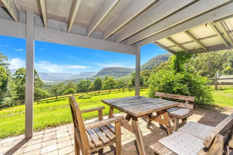 Alcheringa Cottage Amazing Location with views House in Kangaroo Valley