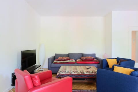 Spacious T3 #JeanJaurès#Tours #Hypercentre#parking Apartment in Tours