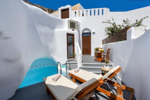 Aegean Mist Luxury Suites Villa in Megalochori