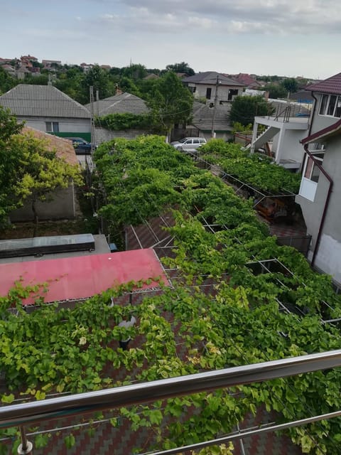 Balcony/Terrace, Street view, Inner courtyard view