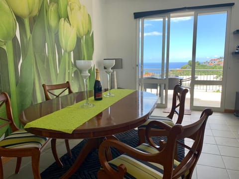 Living room, Dining area, Sea view