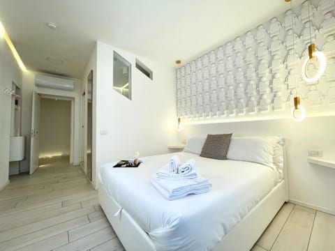 Shower, Bed, Bird's eye view, Bathroom, Coffee/tea facilities, View (from property/room), Photo of the whole room, Decorative detail, Bedroom, safe, air conditioner, air conditioner