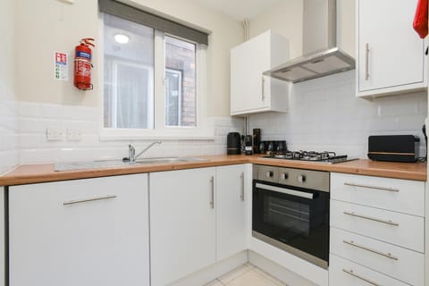 Cosy House in the heart of Beeston with FREE Parking and WiFi House in Nottingham