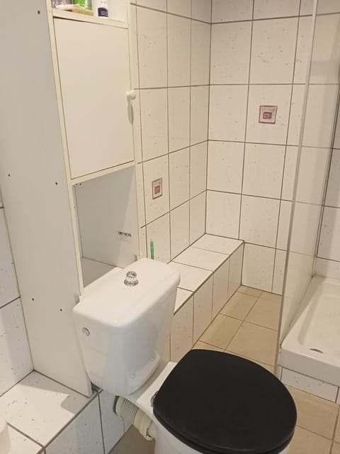 Toilet, Bathroom