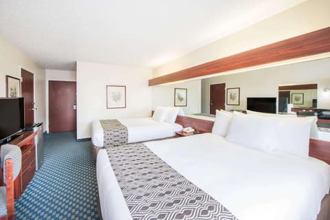 Microtel Inn & Suites by Wyndham Tulsa - Catoosa Route 66 Motel in Tulsa