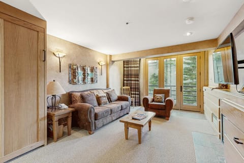 Shoshone 1917 Apartment in Big Sky