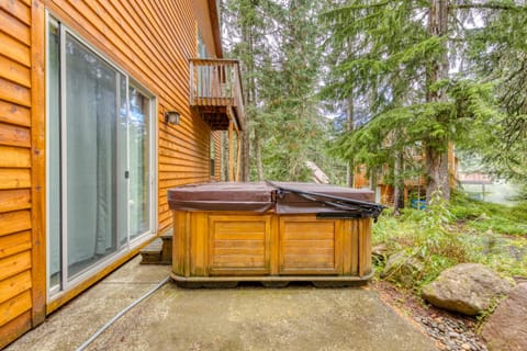 Mountain House on Lige Lane House in Clackamas County