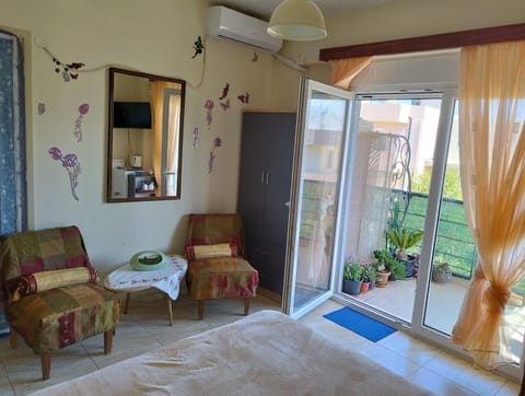 Mom's Cozy Corner Bed and Breakfast in Heraklion