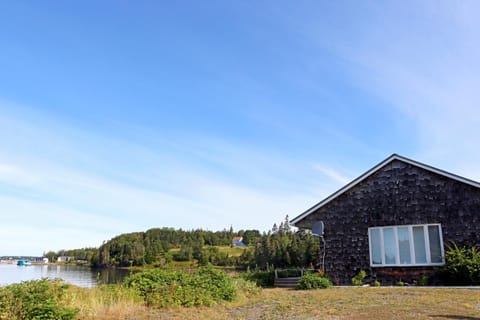 Friars Bay Inn & Cottages Hotel in Campobello
