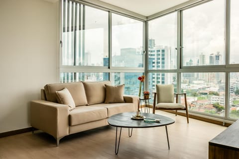 All Mode City View Apartment - PH Quartier Del Mar Condominio in Panama City, Panama