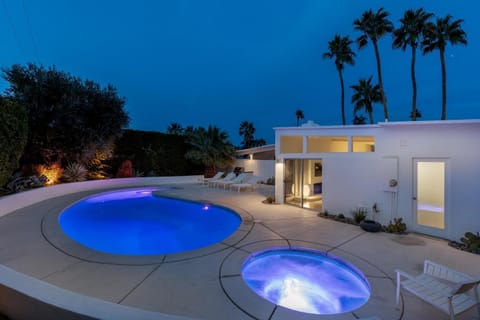 Desert Eden House in Palm Springs