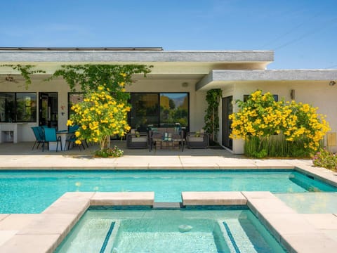 Casa Azul House in Palm Springs
