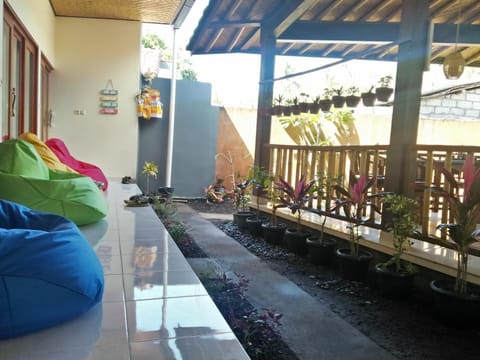 Backpackers Home Amed Vacation rental in Abang