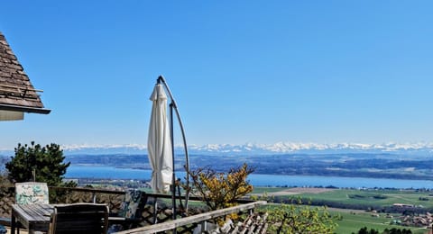 Day, Natural landscape, Balcony/Terrace, Lake view, Mountain view