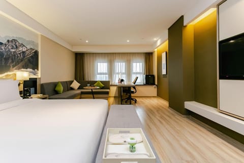 Atour Hotel Chengdu Shuangliu International Airport Hotel in Chengdu