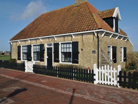 Property building, Decorative detail