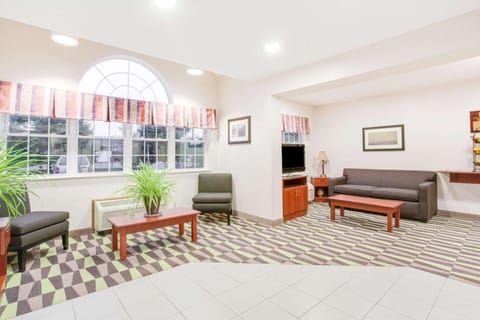 Microtel Inn & Suites by Wyndham Olean Gasthof in Cattaraugus