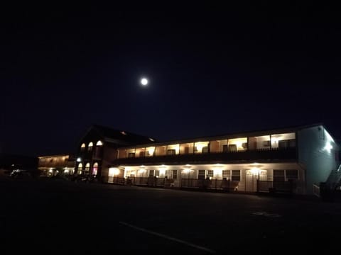Laurie's Inn Motel in Nova Scotia