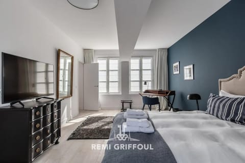 Villa Gernez Historic Center 10 guests Villa in Honfleur