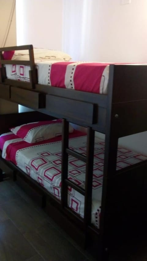 Decorative detail, Bedroom, bunk bed