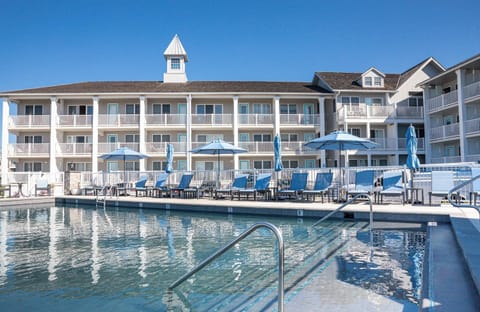 Property building, Pool view, Swimming pool