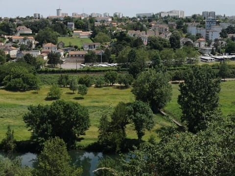 Appartement meublé proche du futuroscope Apartamento in Poitiers