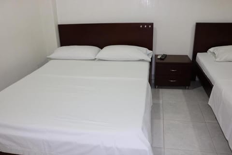 Aparta Hotel Puerto Nuevo Bed and Breakfast in Barrancabermeja
