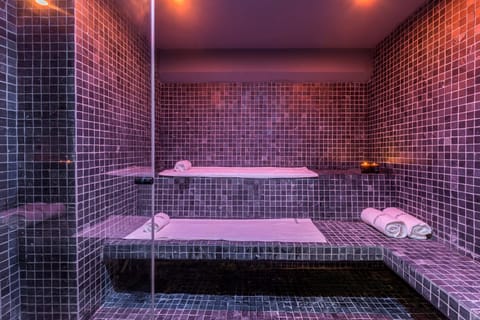 Steam room, Spa and wellness centre/facilities