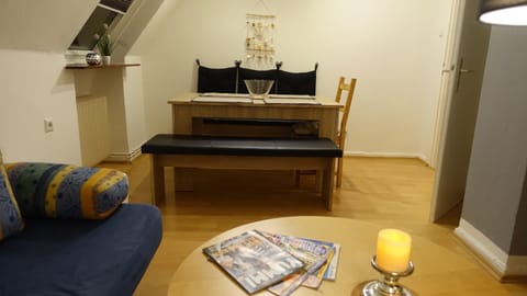 Gemütliche 3-Zimmer - Ferienwohnung mit TV, zwischen Wilhelmshaven und Hooksiel Apartment in Wilhelmshaven