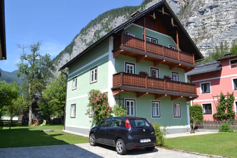 Gingin- rooms Vacation rental in Hallstatt