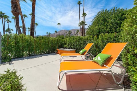 The Twist Palm Springs Hotel in Palm Springs