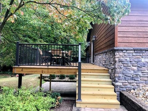 Sojourner's Lodge & Log Cabin Suites Pousada in Ohio