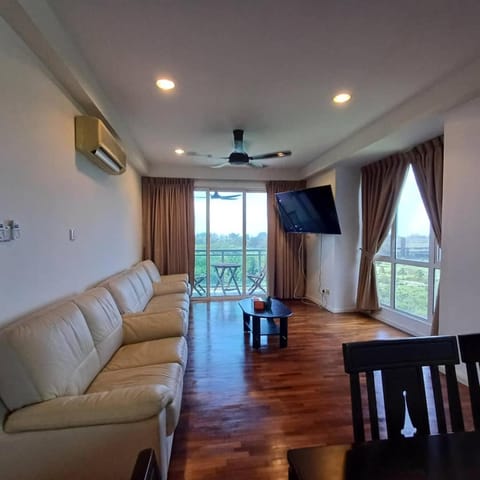 Santubong Suites A Just Like Home Damai Apartment in Kuching