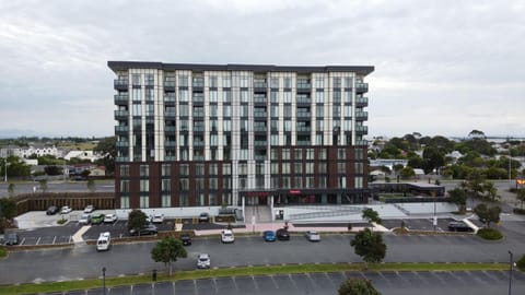 Ramada Suites by Wyndham Manukau Hotel in Auckland
