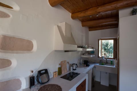 Coffee/tea facilities, Kitchen or kitchenette