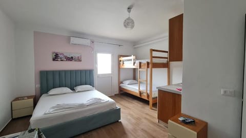 Dhoma Plazhi Nefeli Apartment in Vlorë